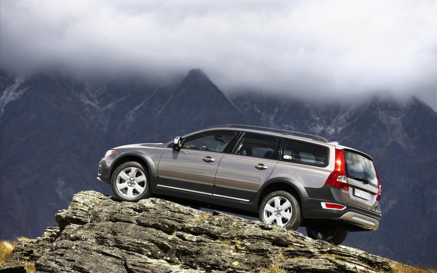  Volvo XC70 3.2 AWD 2008 года  (фото 12 из 68)